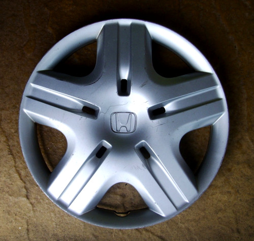 Honda jazz 14 wheel trim - ,