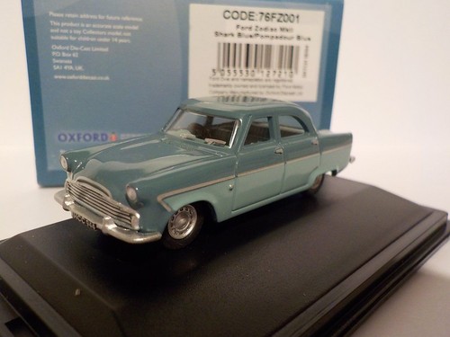 Ford zodiac mk2 - two, tone