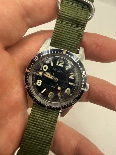 Vintage 1960s vantage - 1960s, skin
