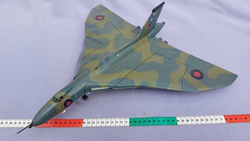 Large scale avro vulcan - 1/72,