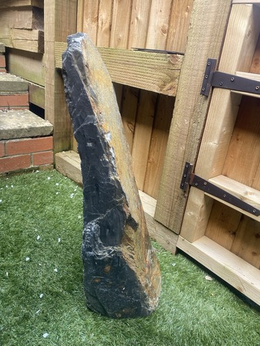 Tall slate monolith - ft,