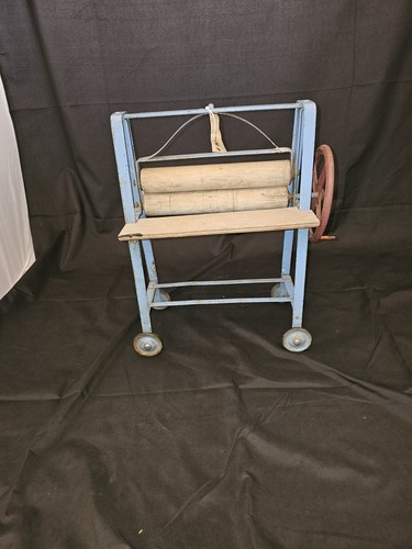 Childs toy mangle - mangle, possibly