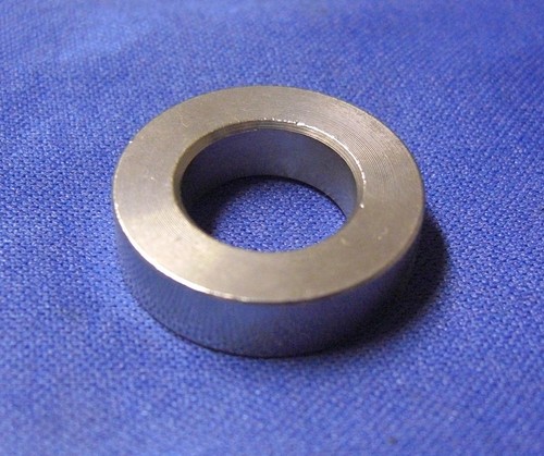 Jaguar daimler lower hub seal - jaguar,