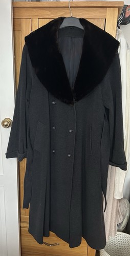 Laura ashley pure wool long - ashley,