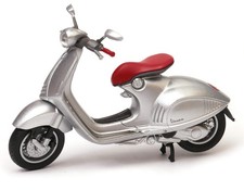 Vespa 946 Italian Bike Scooter
