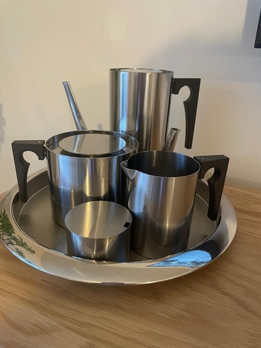 Arne jacobsen piece - arne,