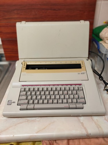 Electronic typewriter smith - electronic,