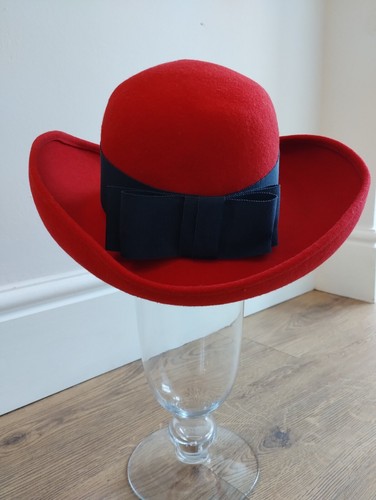 Beautiful bermona boutique red - beautiful,