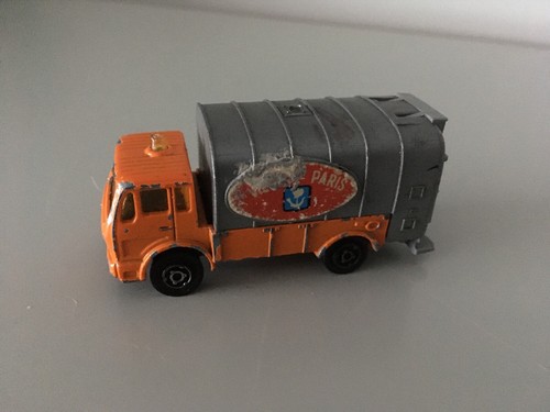 Majorette mercedes refuse - majorette,