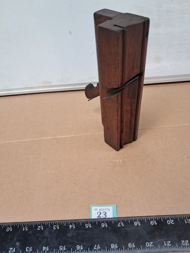 Large vintage complex moulding - large,