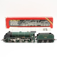 Hornby R154 King Arthur Class 4-6-0 Sir Dinadan 795 in SR Green OO Gauge