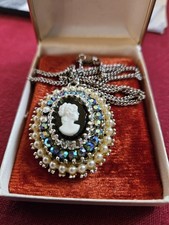 Cameo Pendant With Silhouette