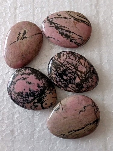 Rhodonite worry - x,