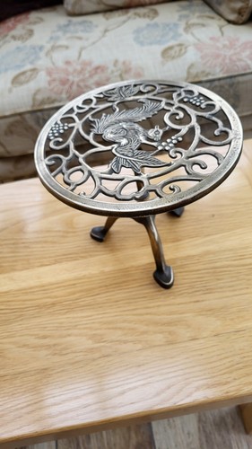 Fireside vintage brass trivet - brass,