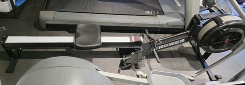 Air resistance rowing machine - air,