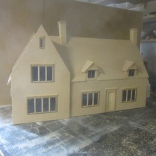 1/12 scale Dolls House