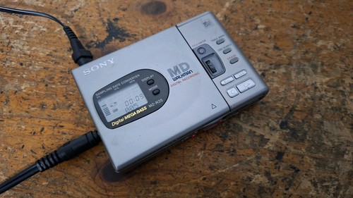 Sony r35 walkman - mz-r35, mini