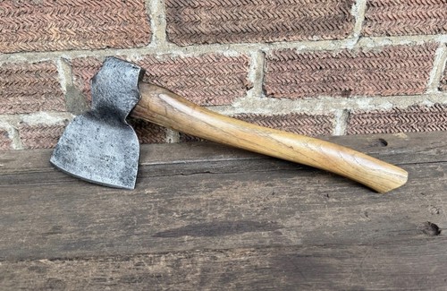 Vintage swift 2 axe - j, h