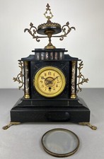 Antique French Brass Black Slate & marble mantle clock (LOT 5172)