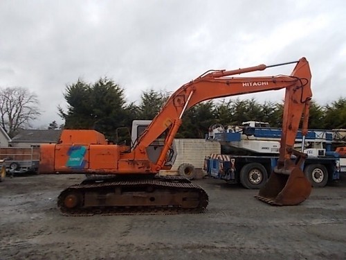 Hitachi ex200 digger - hitachi,