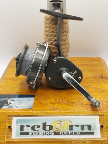 201 vintage fishing reel - vintage,