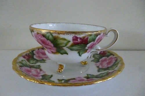 Vintage unmarked pink roses - vintage,