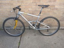 GT RTS 3 17" Full Suspension Mountain Bike w/ RTS 171 Forks Spares or Repairs 