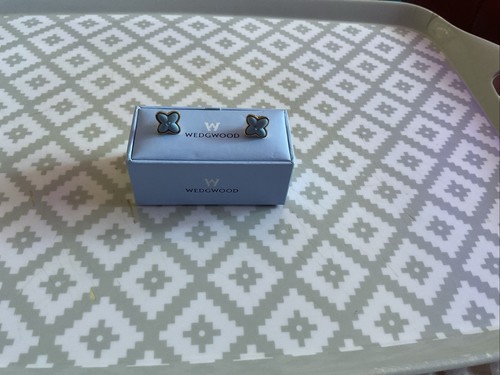 Vintage boxed wedgwood chelsea - vintage,