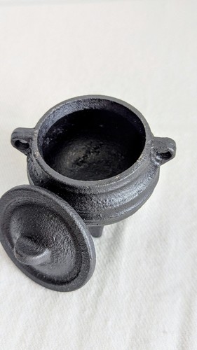 Witch casket cast - casket, mini
