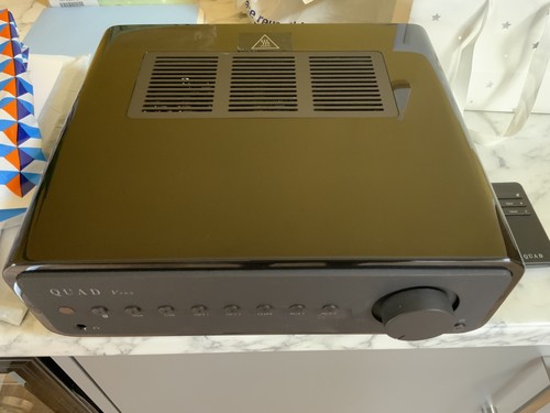 Quad vena integrated stereo - quad,