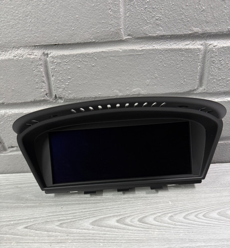 Bmw 320i lci nav sat - nav, display