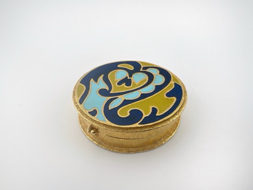 Estee lauder gold - gold, compact