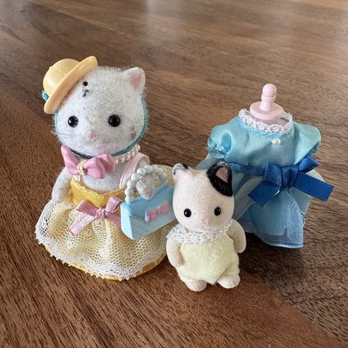 Sylvanian families cats - families,