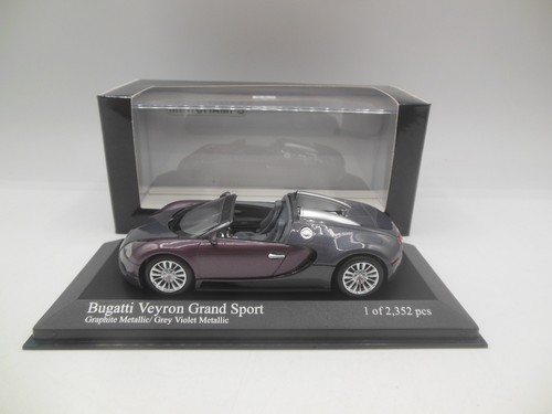 Minichamps 400 110830 - , 2009