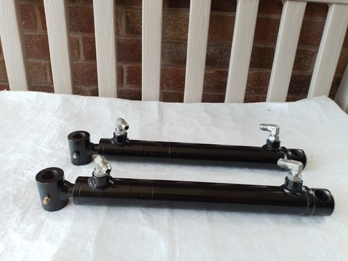 Hydraulic body tip - , rams