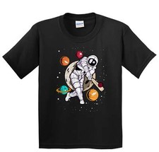 Boys Cricket Shirt - Cricket Astronaut Outer Space Spaceman Kids T-Shirt
