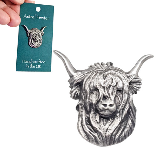 Highland cow face pin badge - cow,