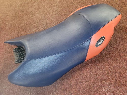 Yamaha waverunner jetski - jetski, seat