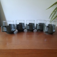 5 x Vtg JAJ Pyrex Glass Cups & Dark Green Drink Up Plastic Holder Handle Camping