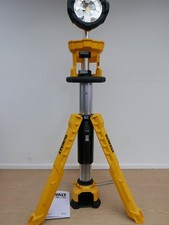 Dewalt DCL079 18V 3000 lumen LED Tripod Work Light 2.2m