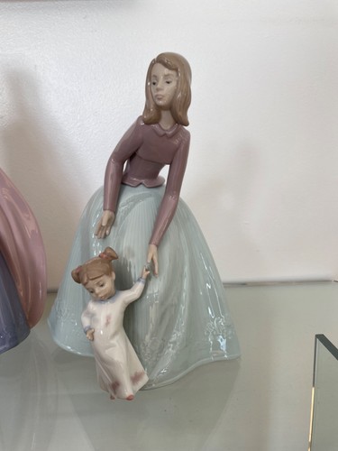 Rare large nao lladro - rare-,