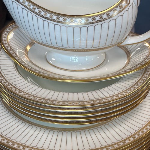 Rare large wedgwood colonnade - rare,