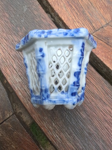 Chinese reticulated pierced - chinese,