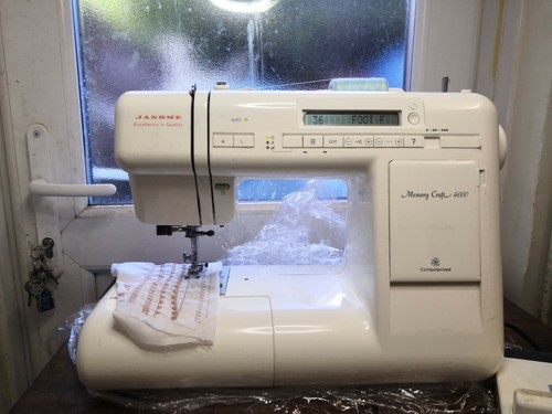 Janome memory craft 4ooo - janome,