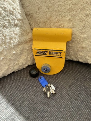 Maypole security hitch lock - security,
