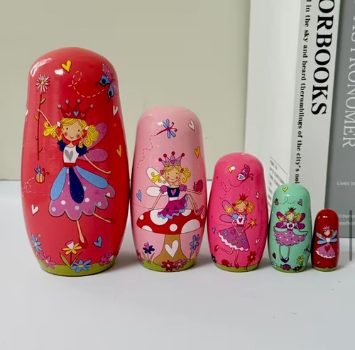 Russian nesting dolls lucy - nesting,