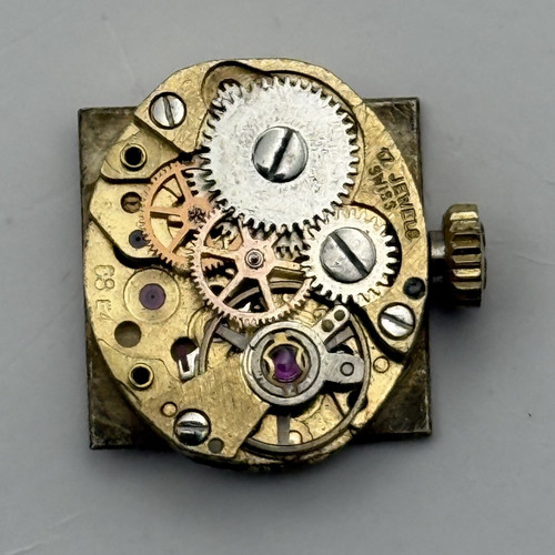 68e4 watch movement - 68e4,