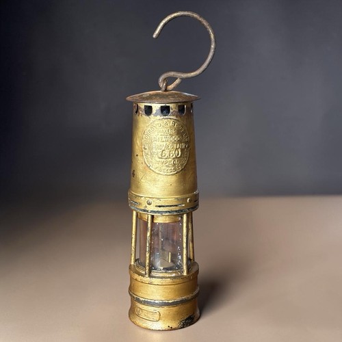 Old miners lamp - old,