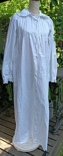 Vtg white nightdress - white, m/l