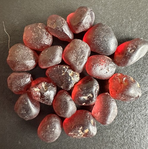 Natural garnets lot no - 24.3,